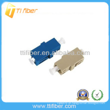 Adaptador de fibra simplex simples LC / UPC